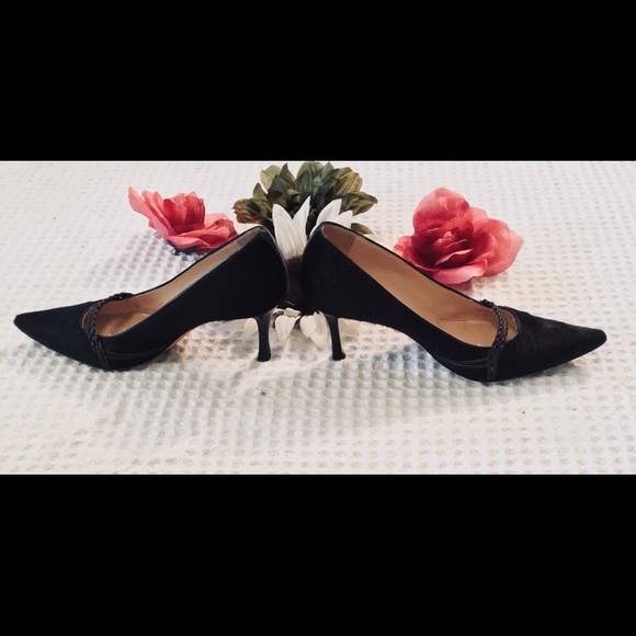 Manolo Blahnik Dyed Calf-Hair Black Pumps Size 6.5 - Picture 4 of 8